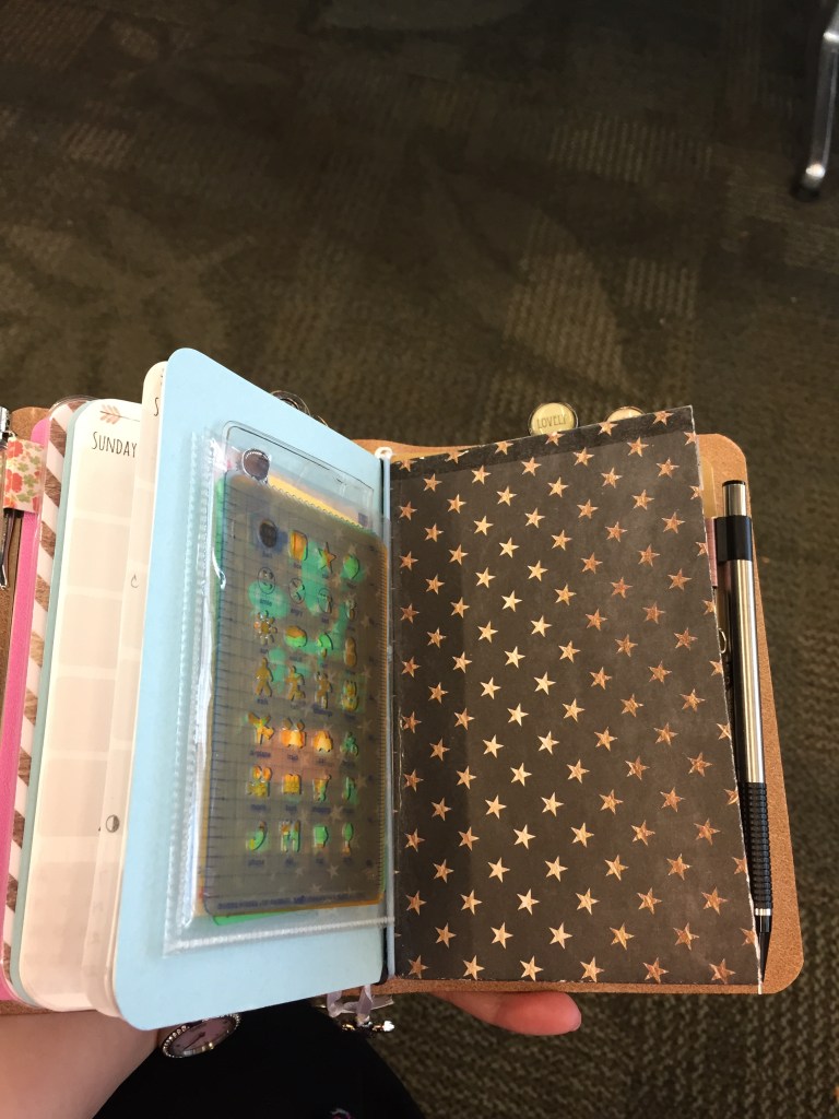 Pocket Folder and clear pocket